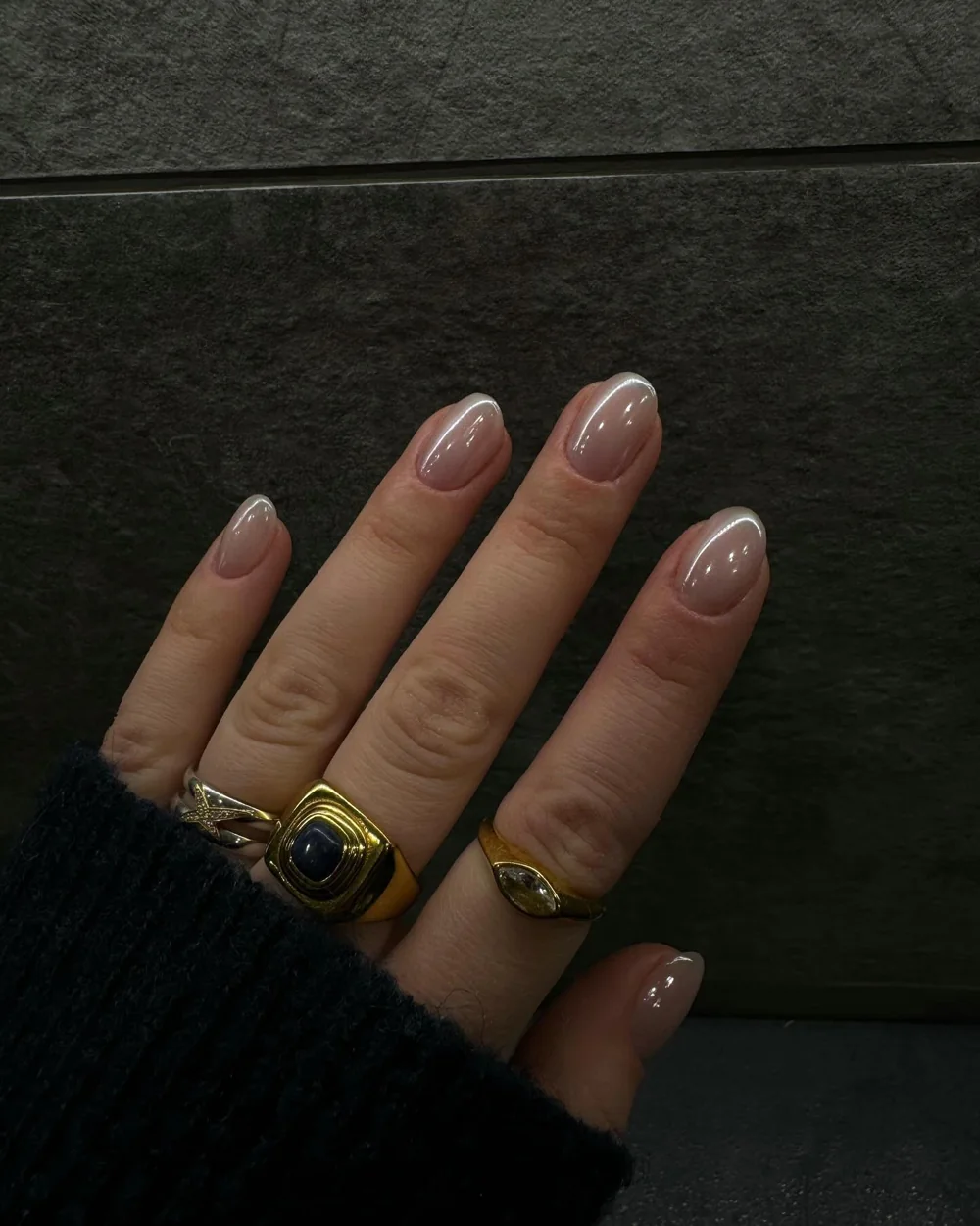 Effet chrome sur gel et ongles naturels — réalisation de Lisa, Ongles Ouest-Lyonnais
